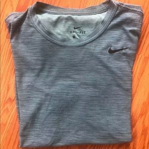 Nike Legend Dri-Fit Tee T-Shirt Size Medium